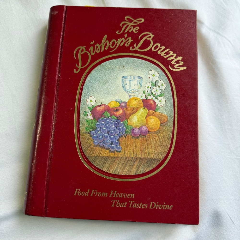 The Bishop's Bounty Cookbook First Edition St Marys Alexandria Louisiana 1999